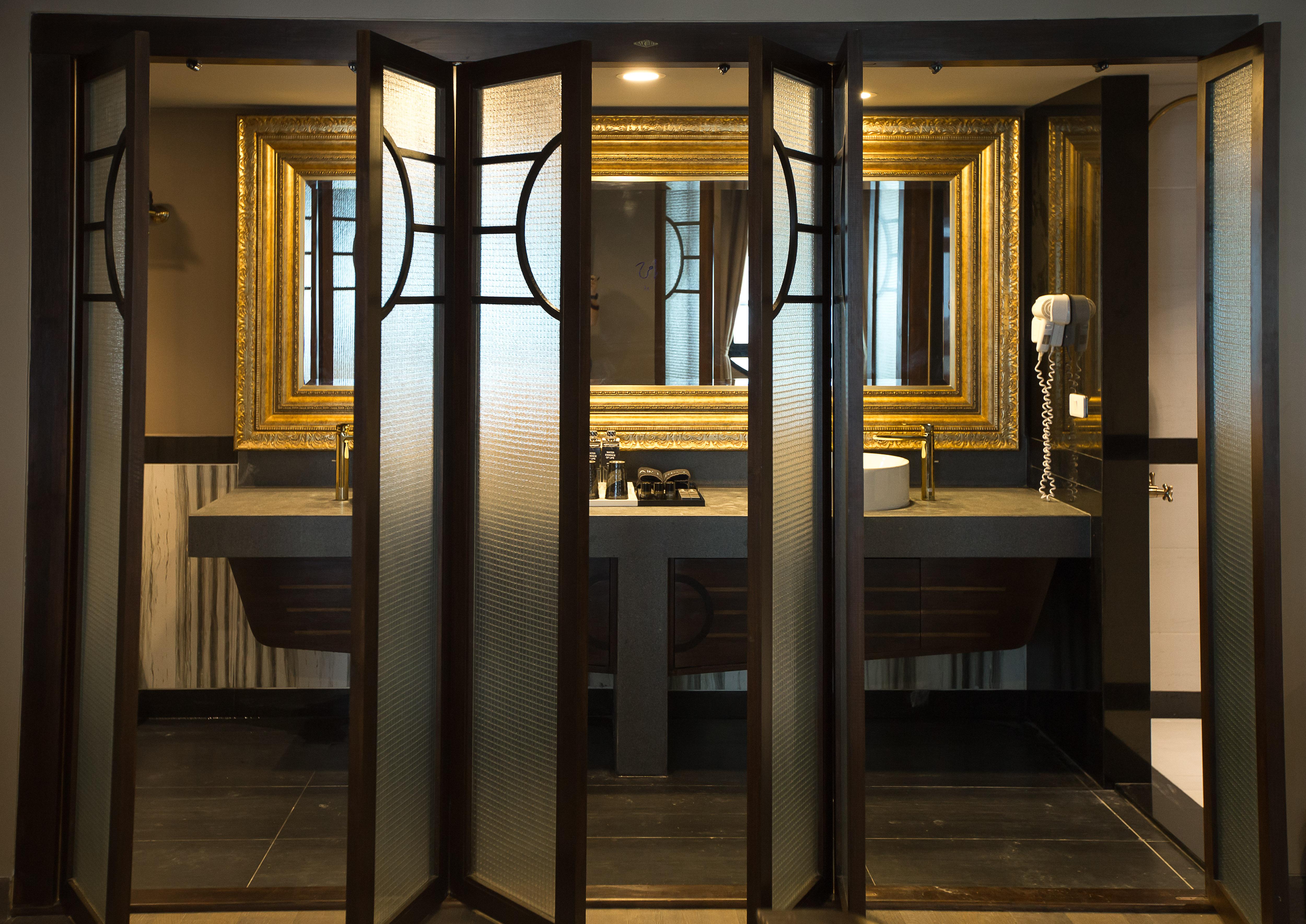 Art Mai Gallery Nimman Hotel Chiang Mai Luaran gambar Bathroom