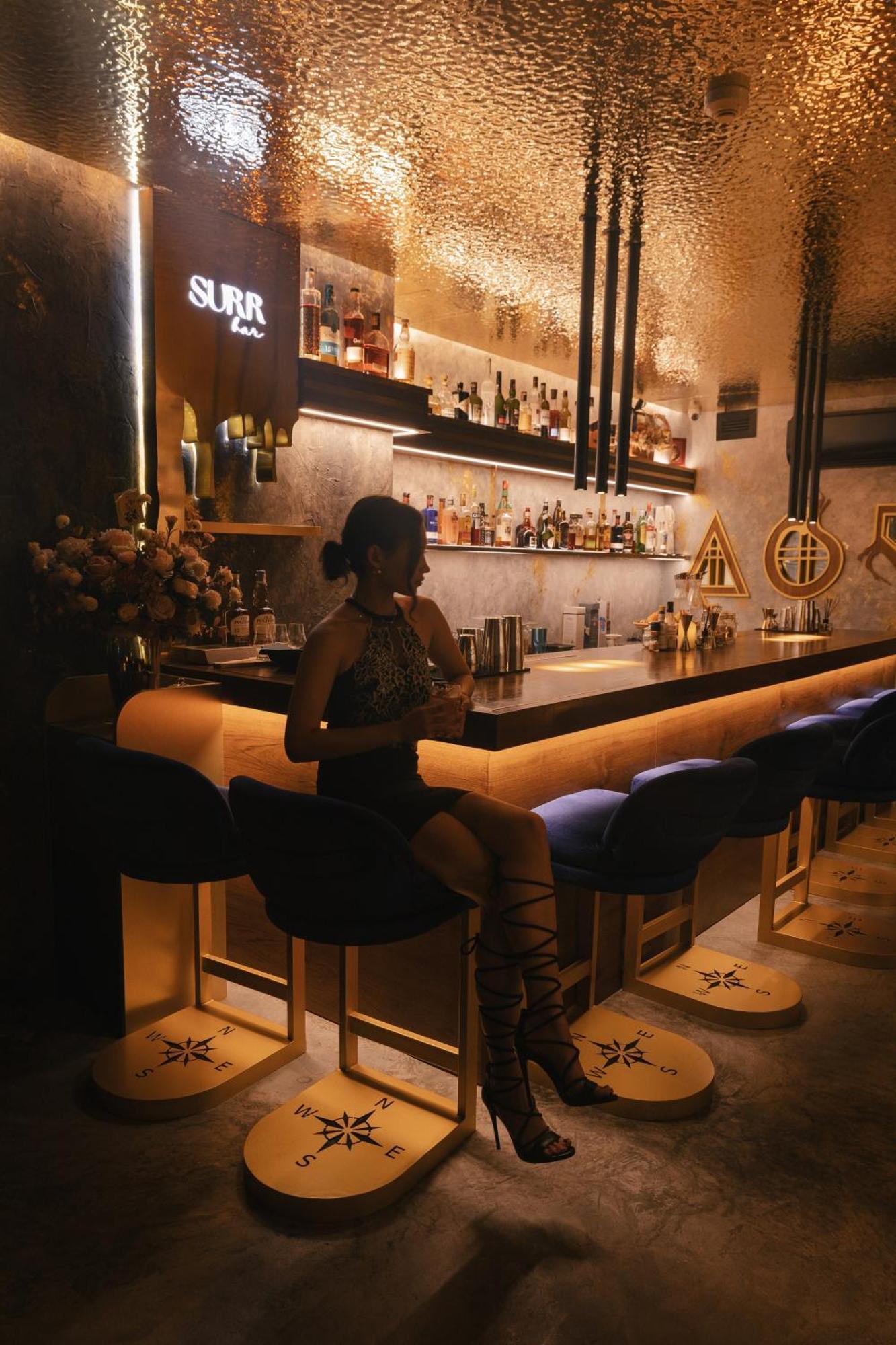 Art Mai Gallery Nimman Hotel Chiang Mai Luaran gambar The bar at the London Edition